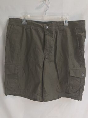 Columbia Olive Cargo Shorts - Dark Olive Green